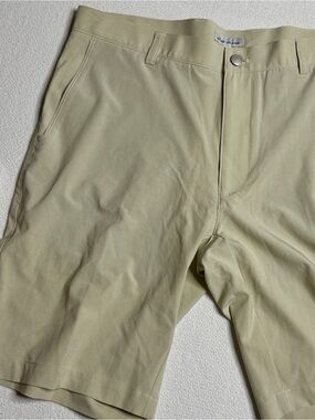Peter Millar Crown Sport golf short size 35